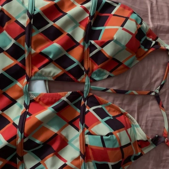 Bathing suits - Picture 2 of 3